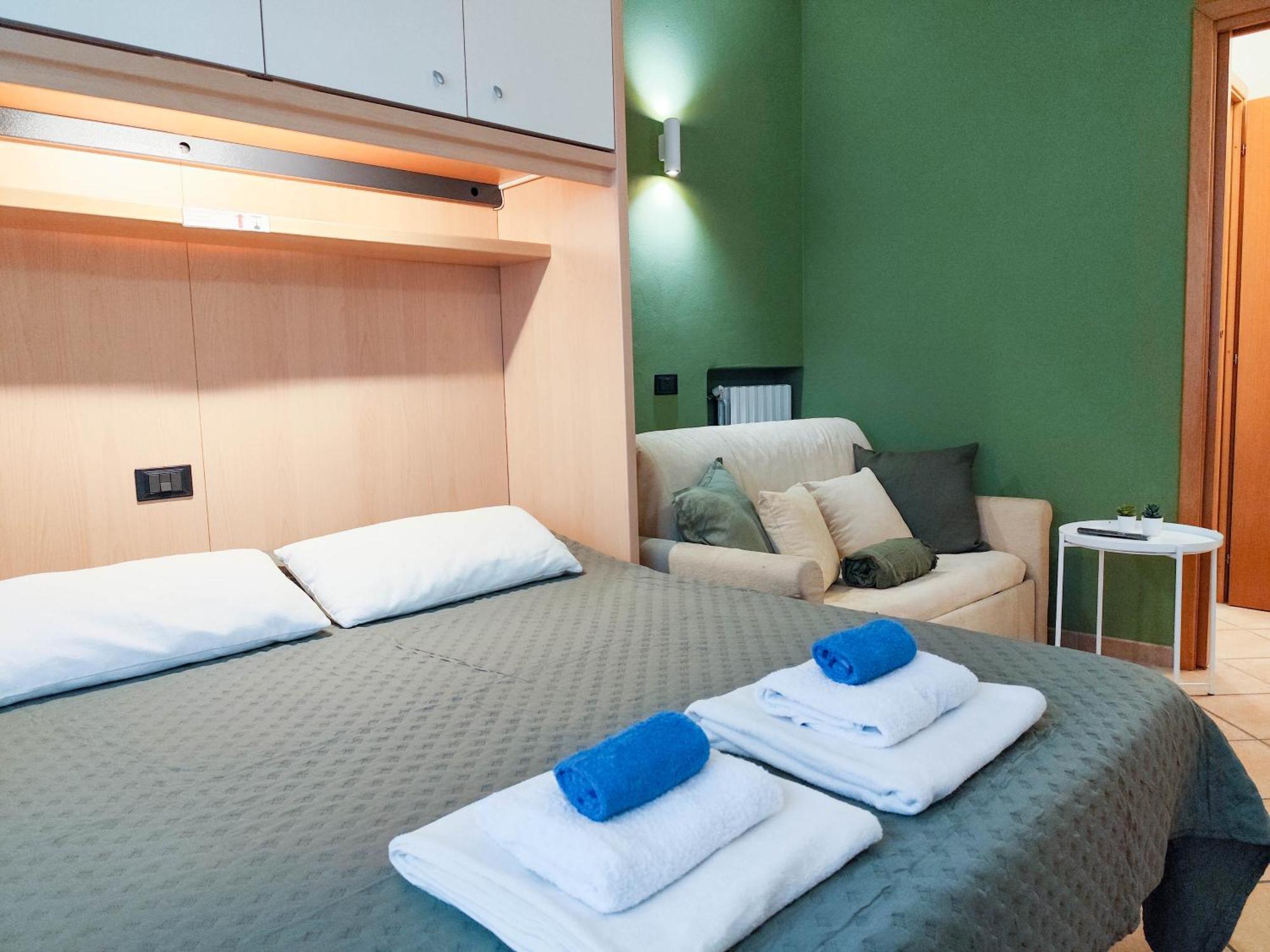 Nel Centro Di Desenzano Apartment Desenzano del Garda Luaran gambar